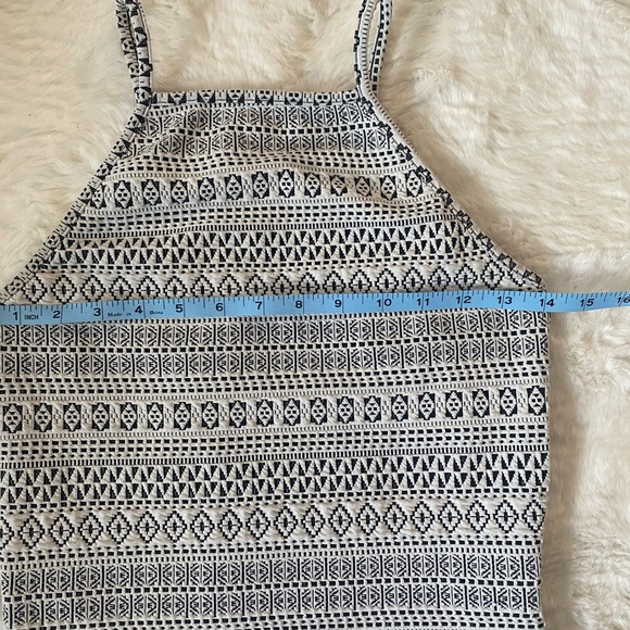 Garage Black and White Patterned Stretch Tank - Picture 10 of 14